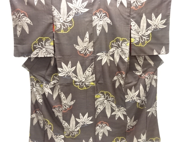 大正ロマン　雪輪に笹模様織出し本場泥大島紬着物